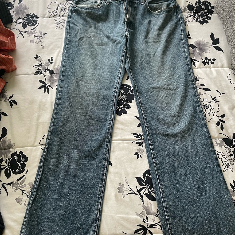 Men’s Gap straight leg jeans.
